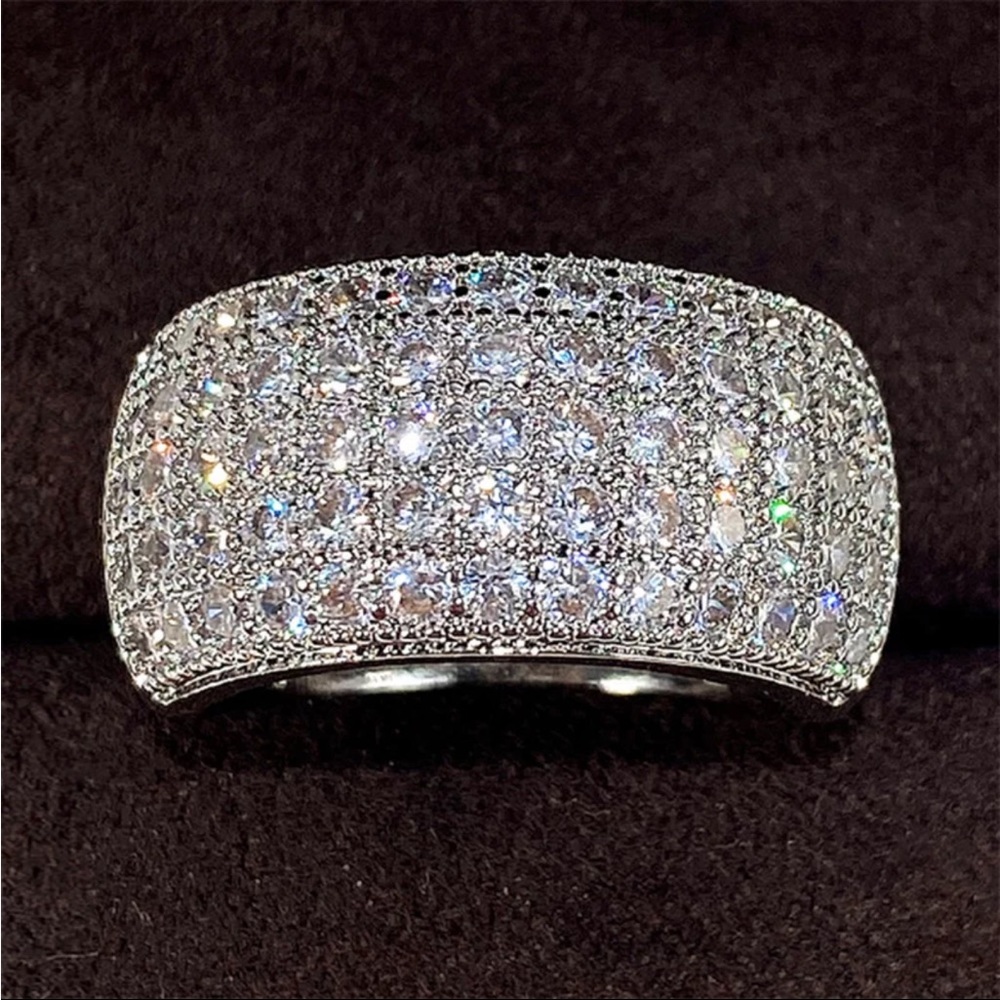 New 925 Silver Shine Luxury Wedding Ceremony Diamond Ring 💍 - Picture 4 of 6